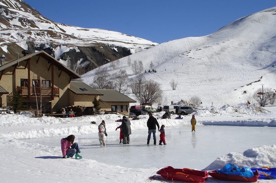 © Patinoire naturelle d'Arsine - ©JugeSports