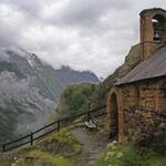 © Une invitation à la contemplation sur le banc de La Chapelle de Notre-Dame de Bon Repos - La Grave - @Commune de La Grave